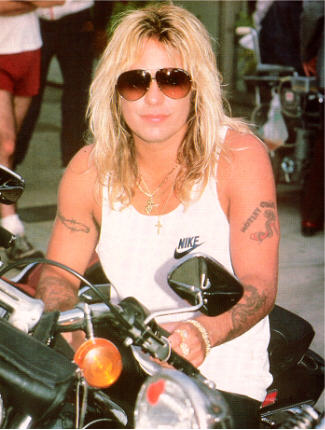 Vince Neil op n vette motorrr