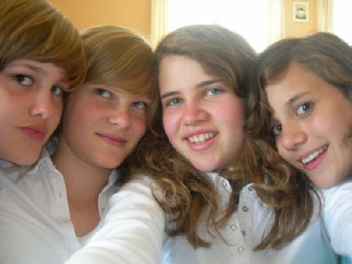 Nathalie,,carli,,christine,,ik