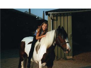 ik en me paard VRoeger dIe ik nu nie meer heb :(