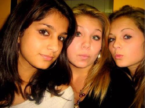 Esra & Elise & Luka ;houvanh�n