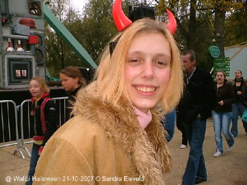 ikke met duivel hoorns bij walibi halloween 21-10-2007