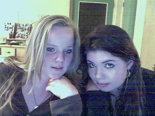 lovee my girl soo.(L) nverletherdown!!