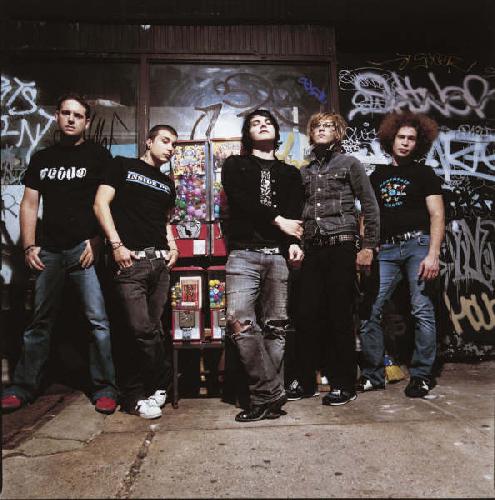 MCR<33