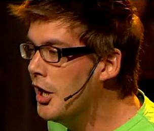 Ruben (met de bril van Guus Meeuwis)