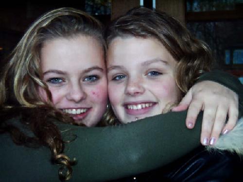 TeSsa en Jamiie hOuVnjjuliie