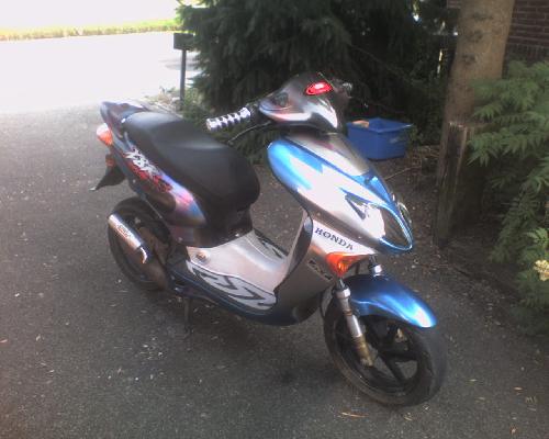 MEN SCOOTER